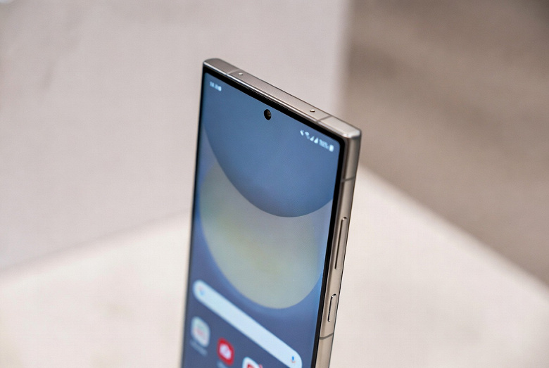 Этого ждали шесть лет: Samsung Galaxy S26 Ultra получит быструю зарядку, новый адаптер уже появился на официальном сайте